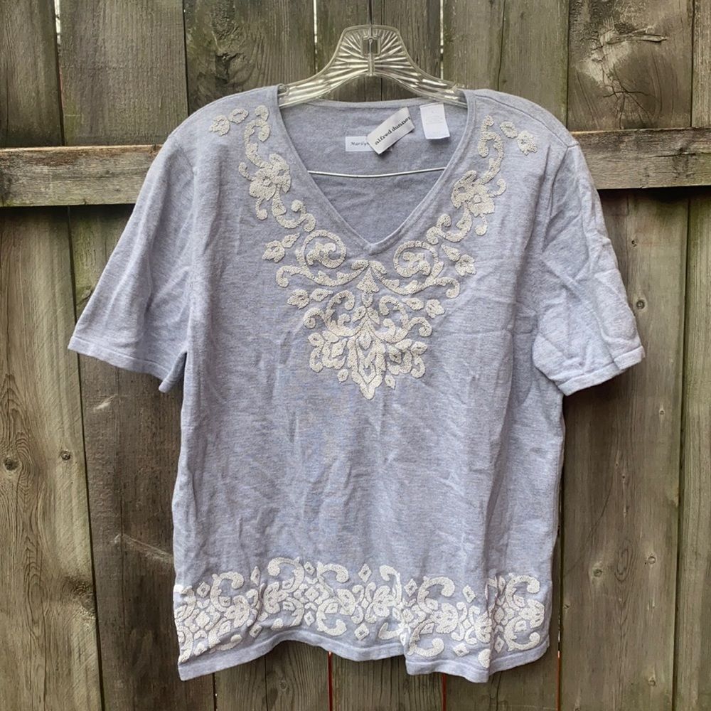 Alfred Dunner Beaded top sz. L